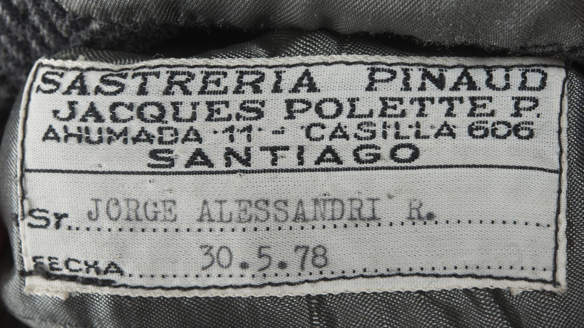 Etiqueta Sastrería Pinaud de sobretodo de Jorge Alessandri