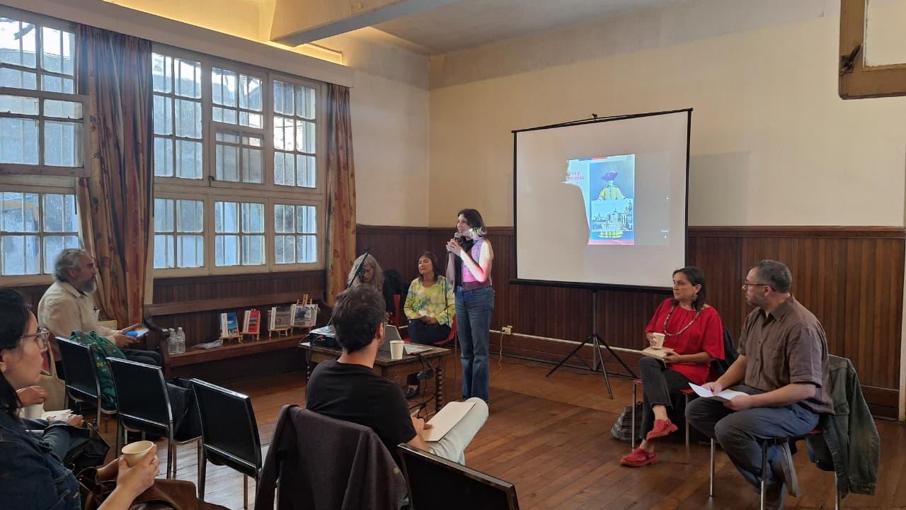 Presentadoras encuentro "Mujeres y Patrimonio. Prácticas de resguardo y gestión social del patrimonio en Valparaíso"