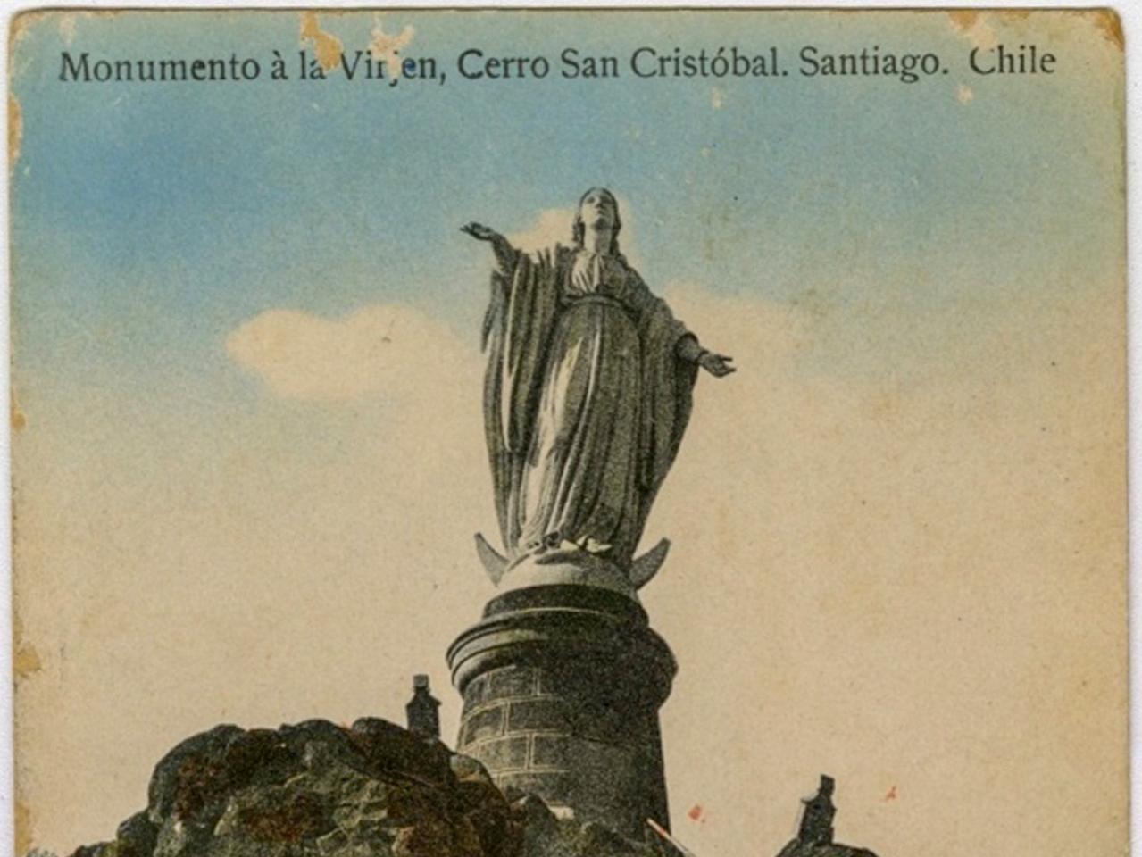 Monumento a la Virgen, cerro San Cristóbal, Santiago, Chile.