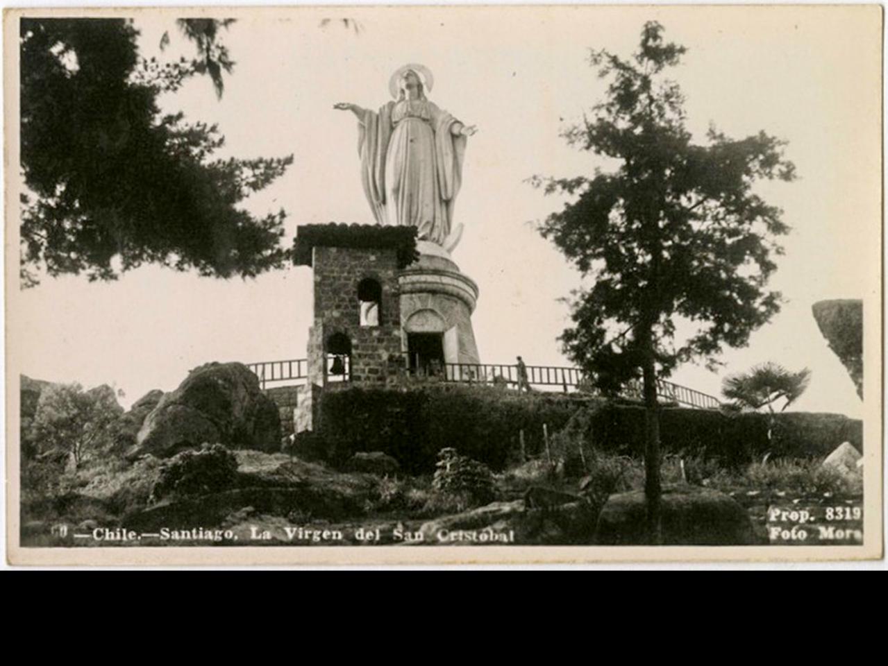 Virgen del cerro San Cristóbal, Santiago, Chile.