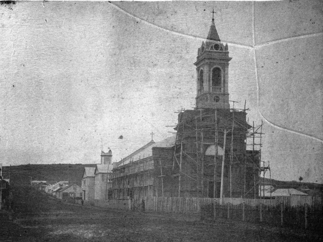 Construcción de iglesia (catedral de Punta Arenas)