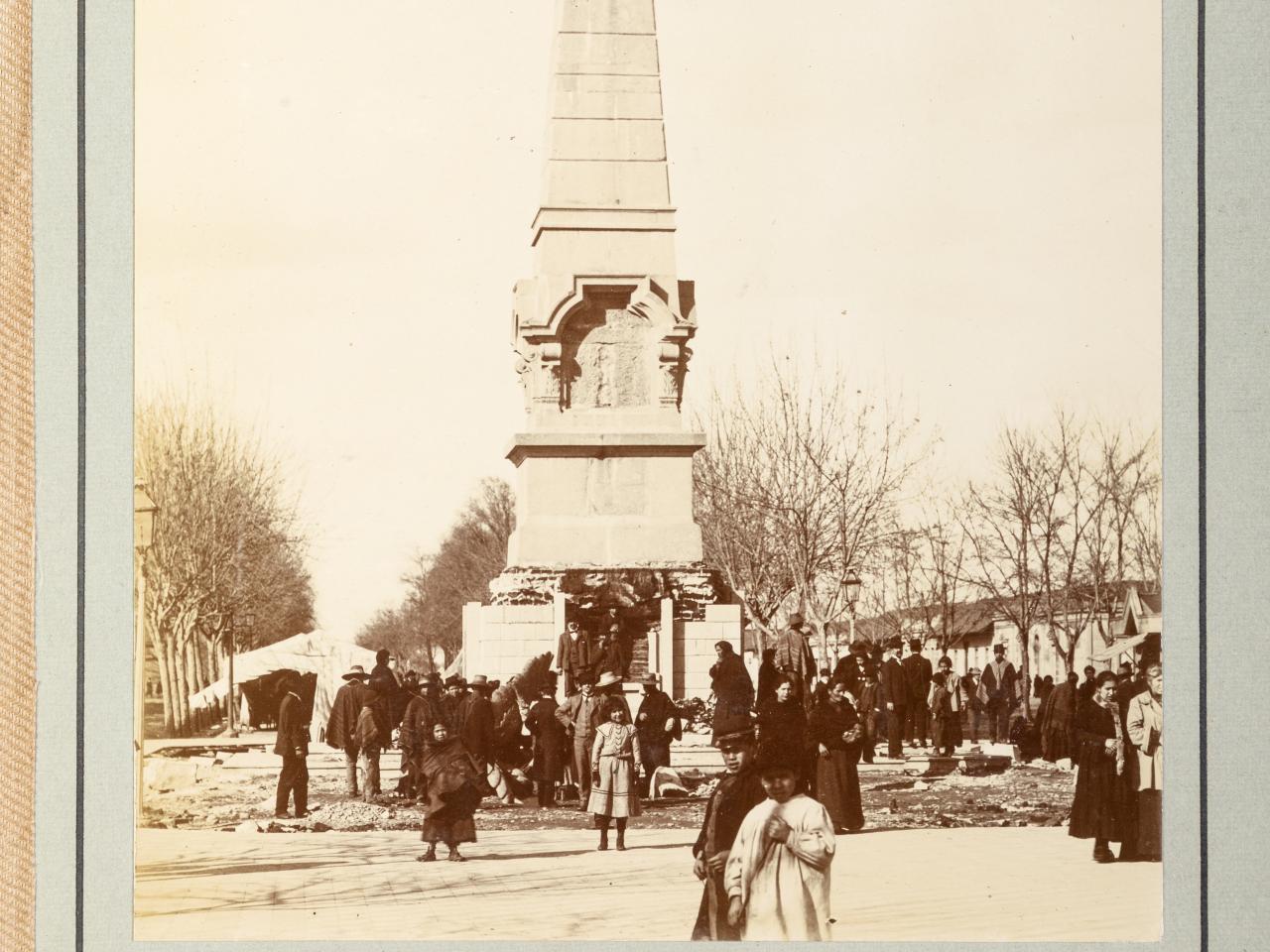Caída de la estatua La Victoria, 1906