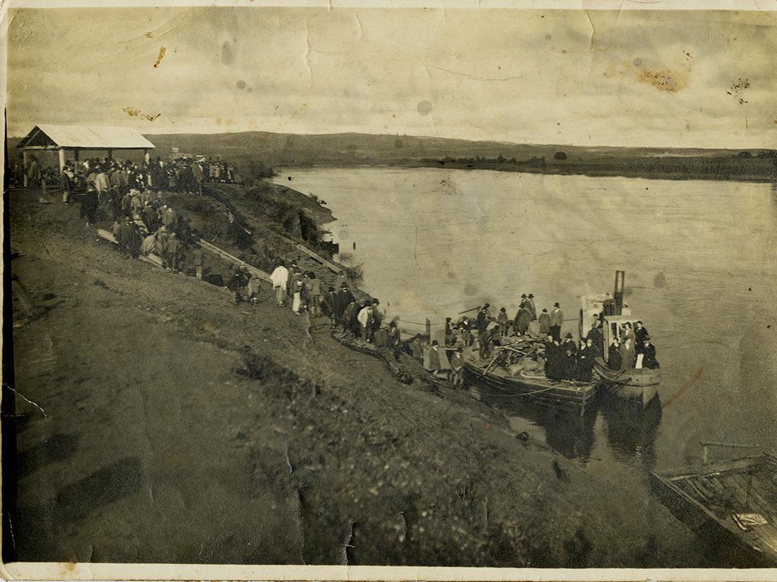 Misioneros arribando a Cholchol (c. 1920)