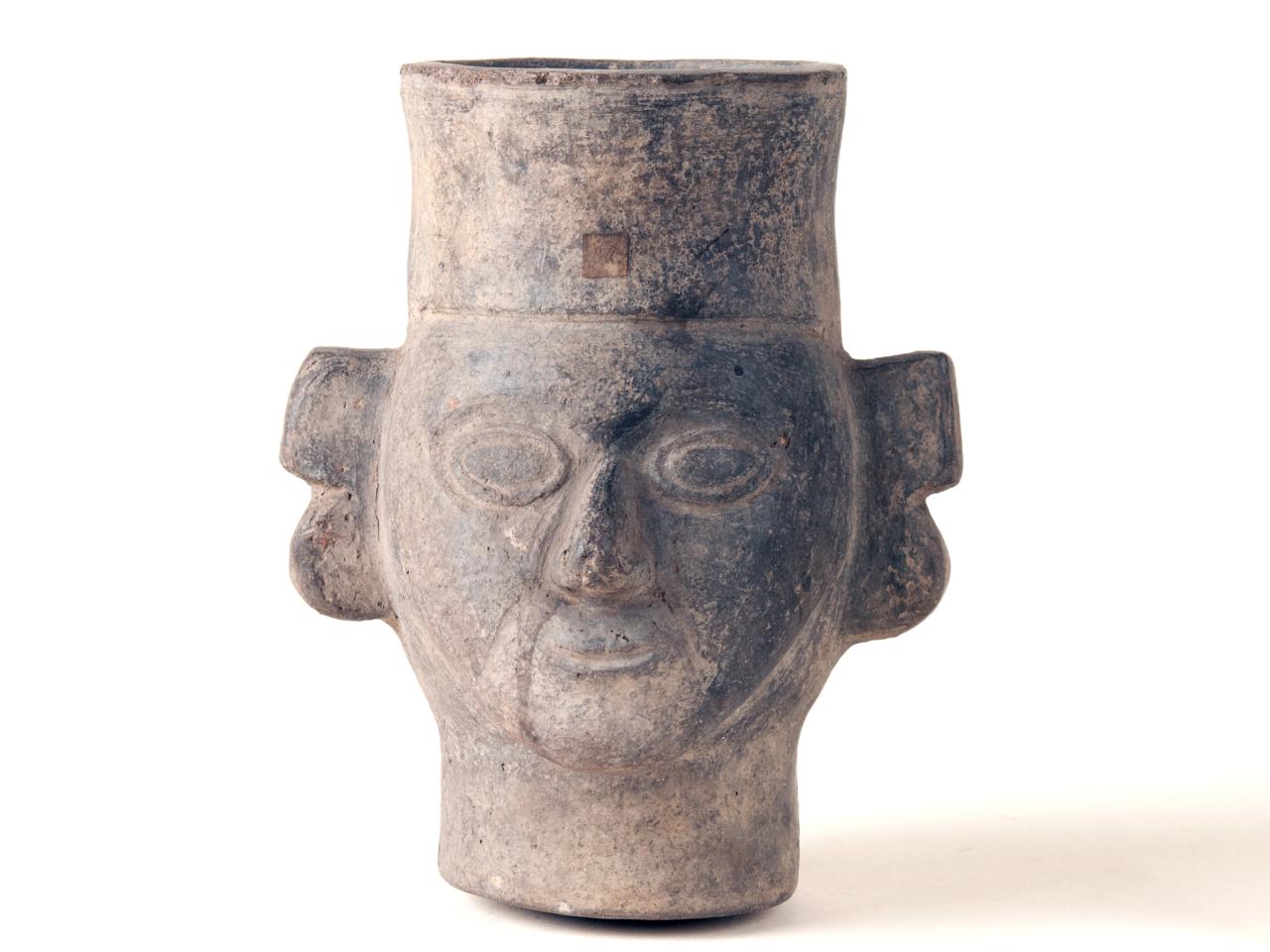 Cántaro antropomorfo