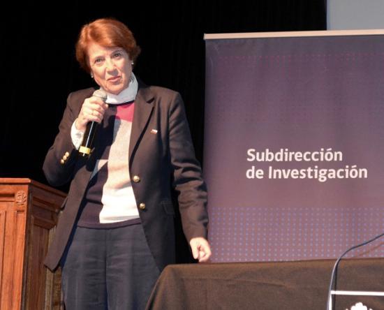 Ministra de las Culturas, las Artes y el Patrimonio, dando la bienvenida al Segundo Encuentro de Repatriación y Restitución de Bienes Patrimoniales