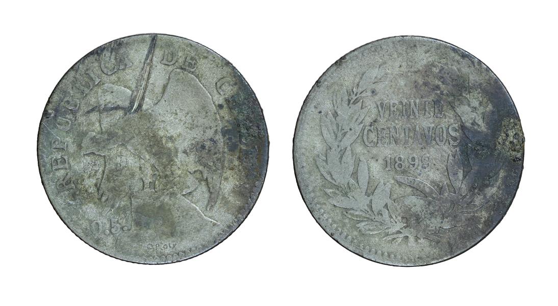 Pieza de forma circular, color plata