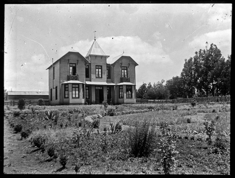 Casa Rivas en Los Carrizos (c. 1922)