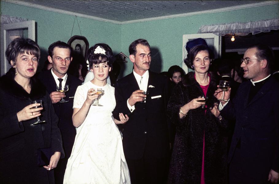Brindis durante matrimonio