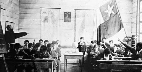 La infancia mapuche en la escuela